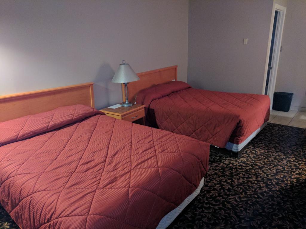 Drayton Valley Aspen Motor Inn المظهر الخارجي الصورة